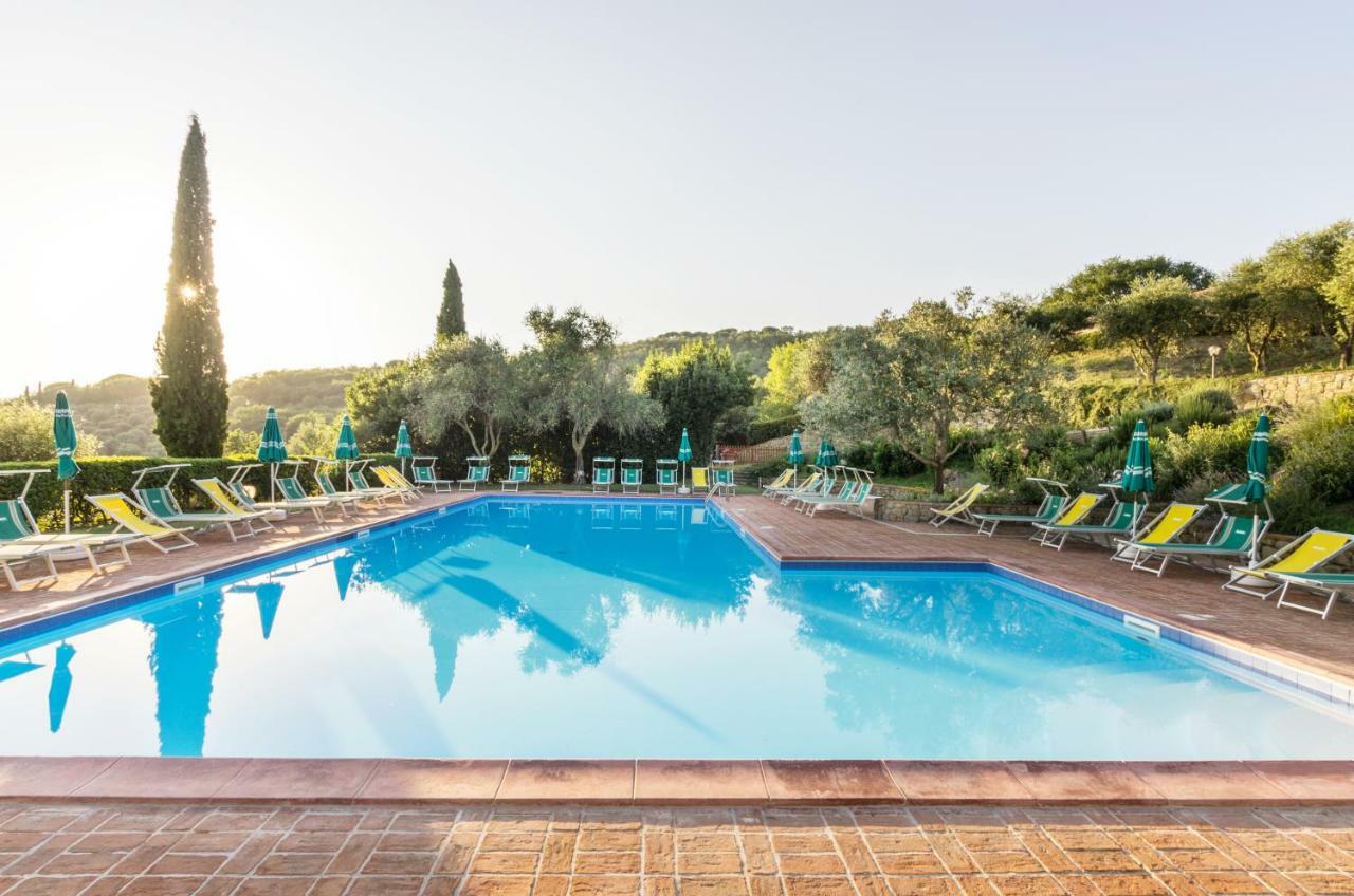 Relais Borgo Torale Hotel Пасиняно сул Тразимено Екстериор снимка