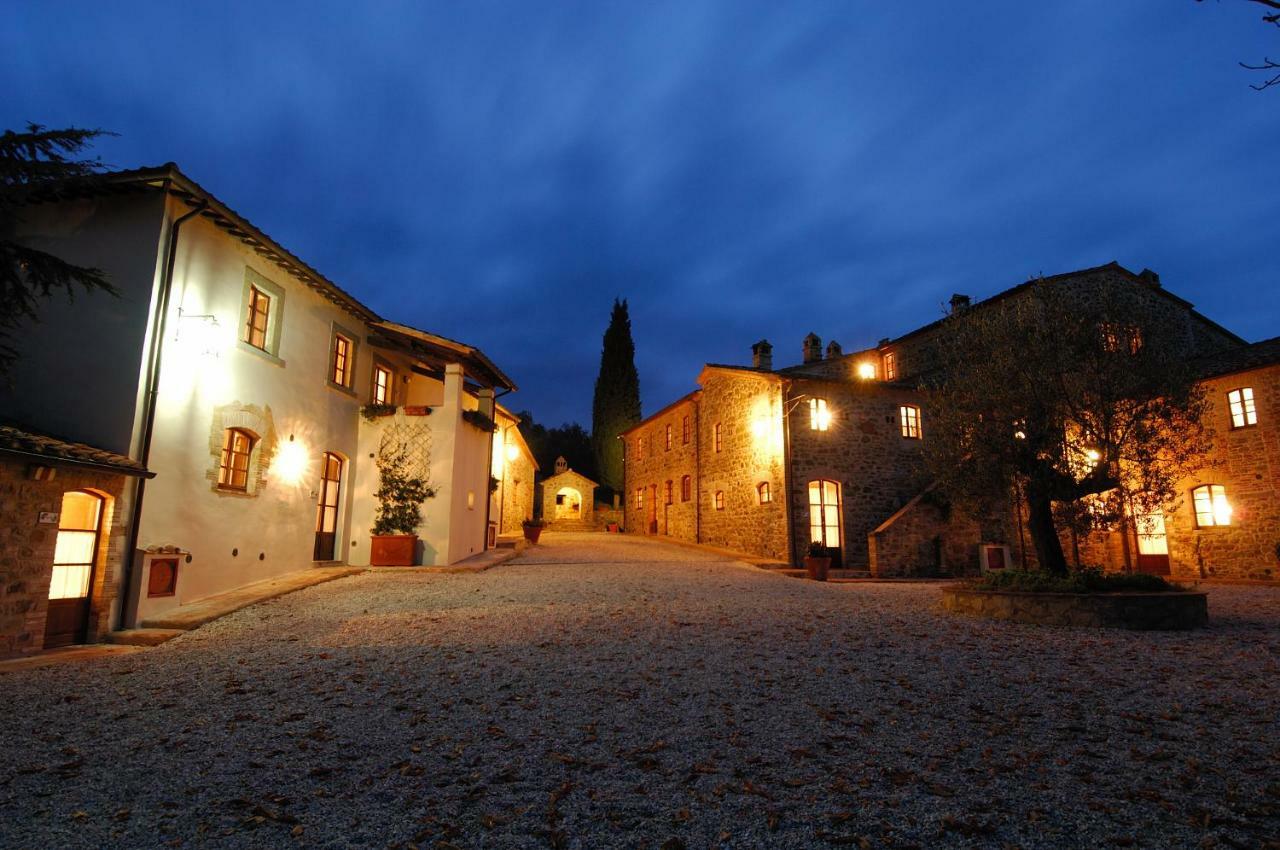 Relais Borgo Torale Hotel Пасиняно сул Тразимено Екстериор снимка